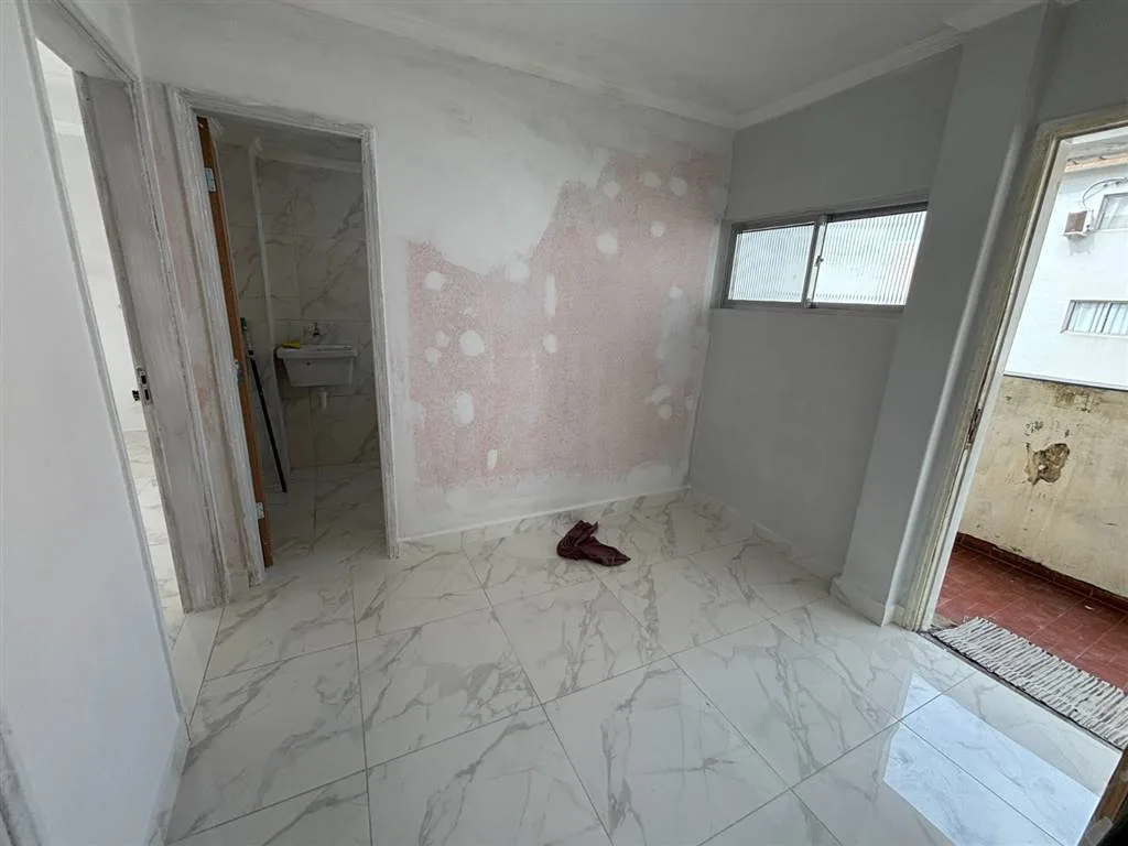 Apartamento 2 dormitórios à venda, 43m² por R$ 276.000,00 - Guilhermina - Praia Grande/SP