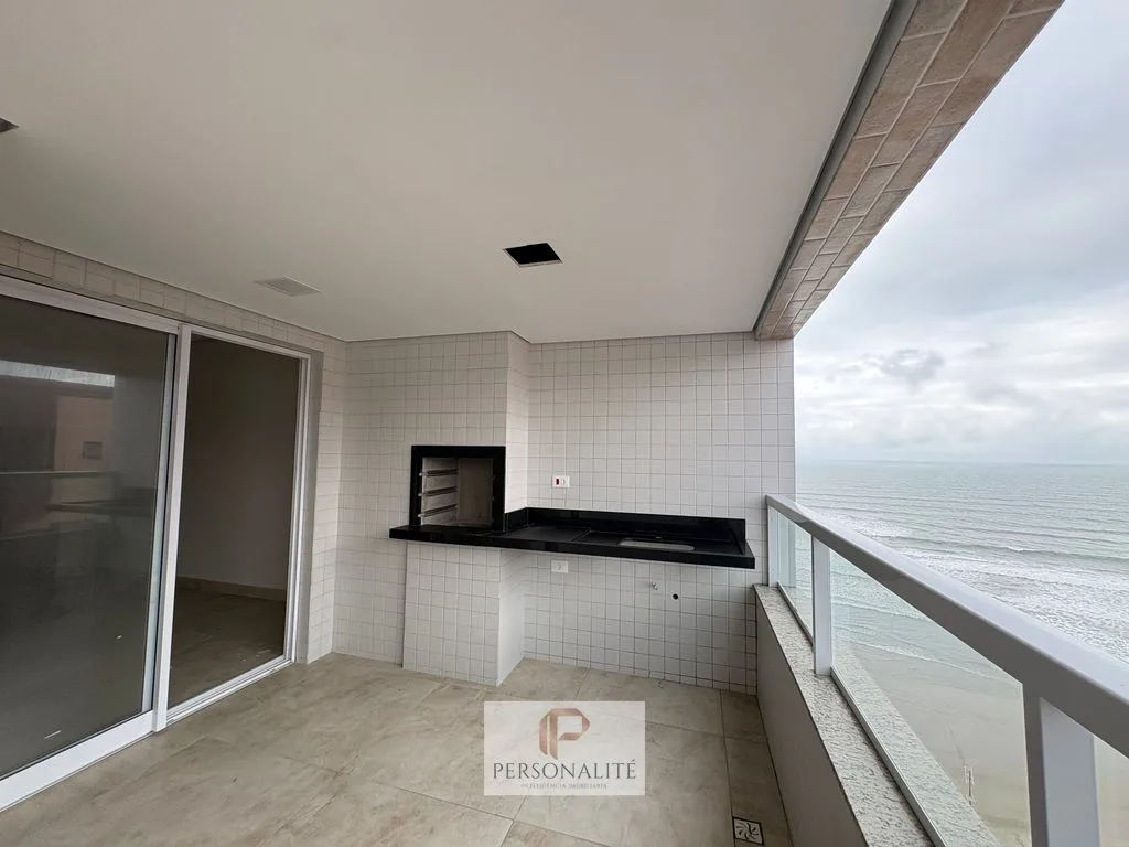 Apartamento 2 dormitórios com suíte e vista para o mar