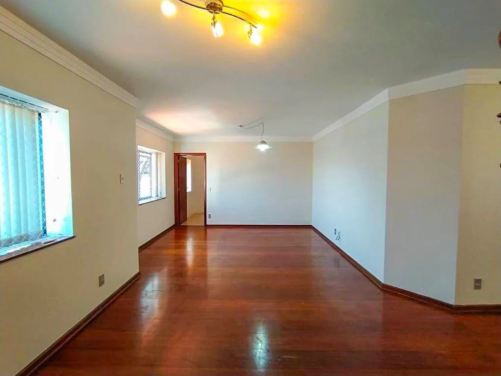 Apartamento à Venda no Edifício São Sebastião – Centro de Itatiba/SP