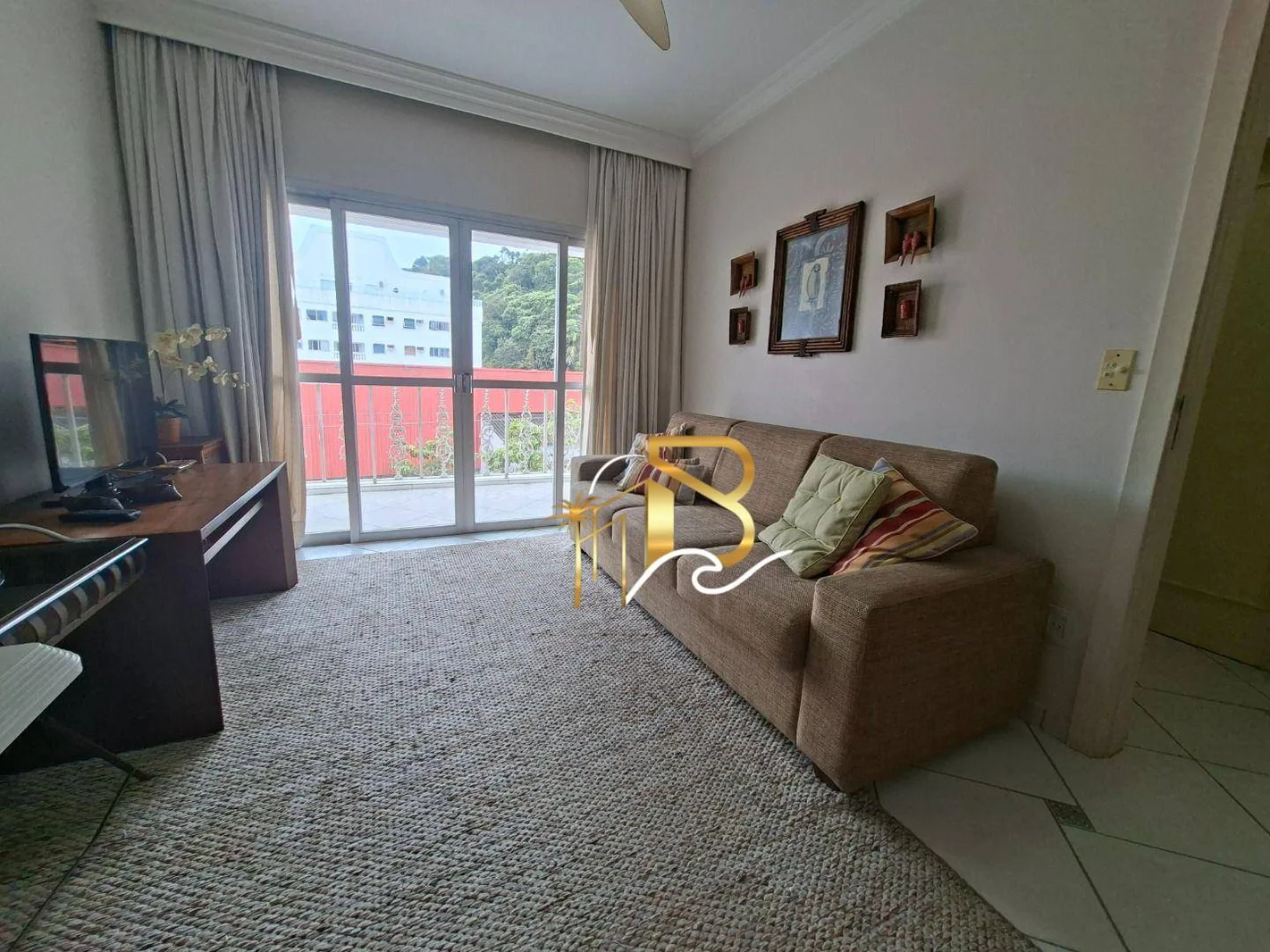 Apartamento com 2 dormitórios à venda, 118 m² por R$ 455.800 - Praia da Enseada - Guarujá/SP