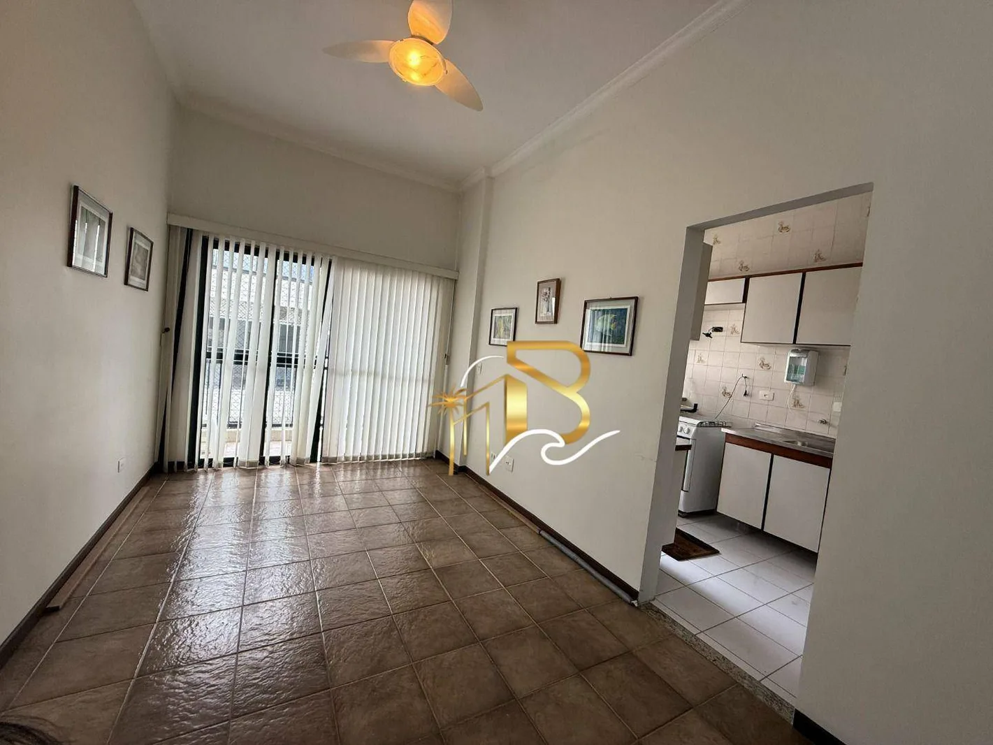 Apartamento com 2 dormitórios à venda, 63 m² por R$ 400.000 - Jardim Las Palmas - Guarujá/SP