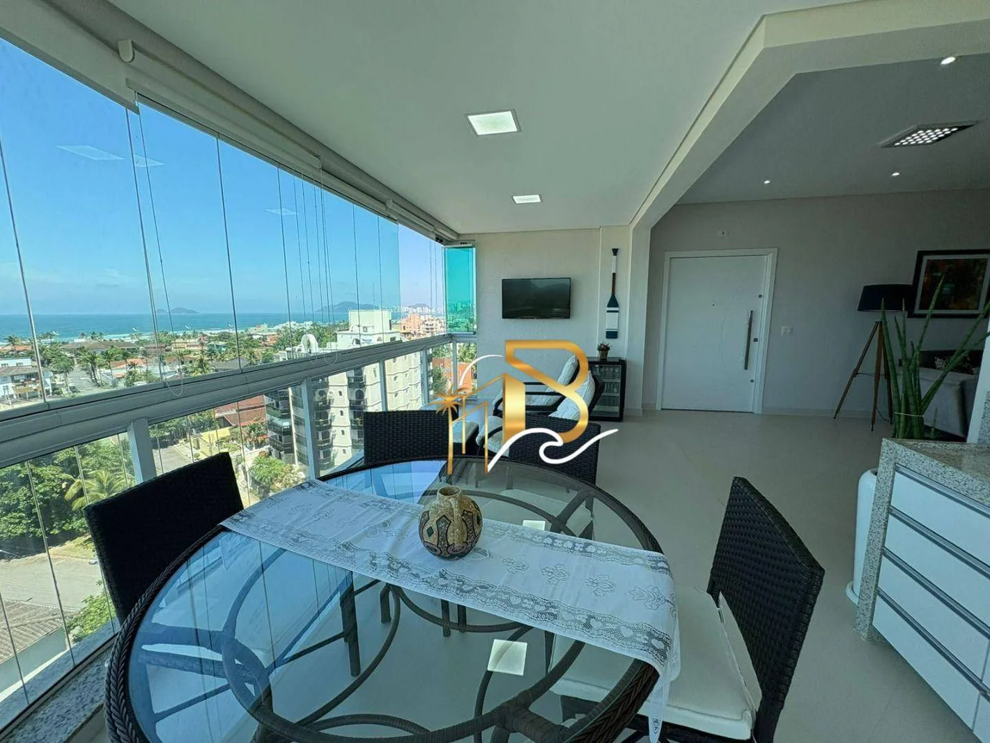 Apartamento com 3 dormitórios à venda, 132 m² por R$ 1.500.000 - Praia da Enseada - Guarujá/SP
