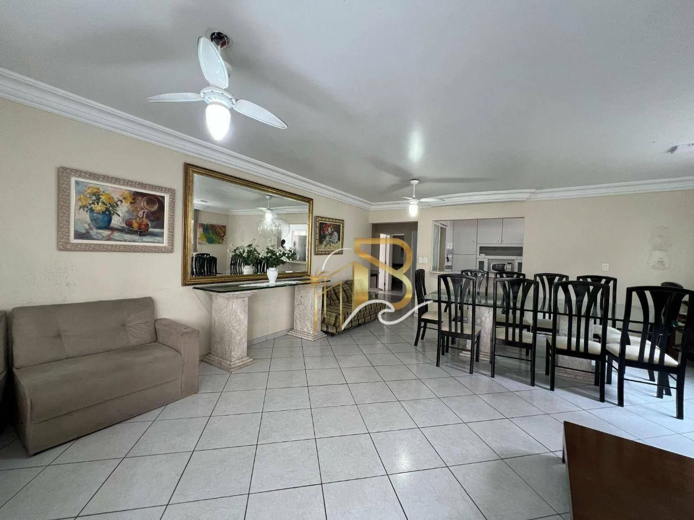 Apartamento com 3 dormitórios à venda, 160 m² por R$ 520.000,00 - Praia das Pitangueiras - Guarujá/SP