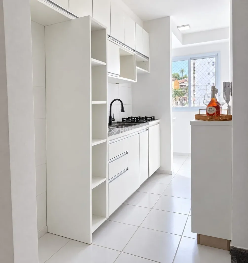 Apartamento porteira fechada à venda no Condomínio Normandie, em Itatiba.