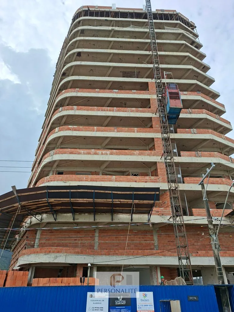 Apto 1 dorm frente livre para a serra do mar Lazer completo