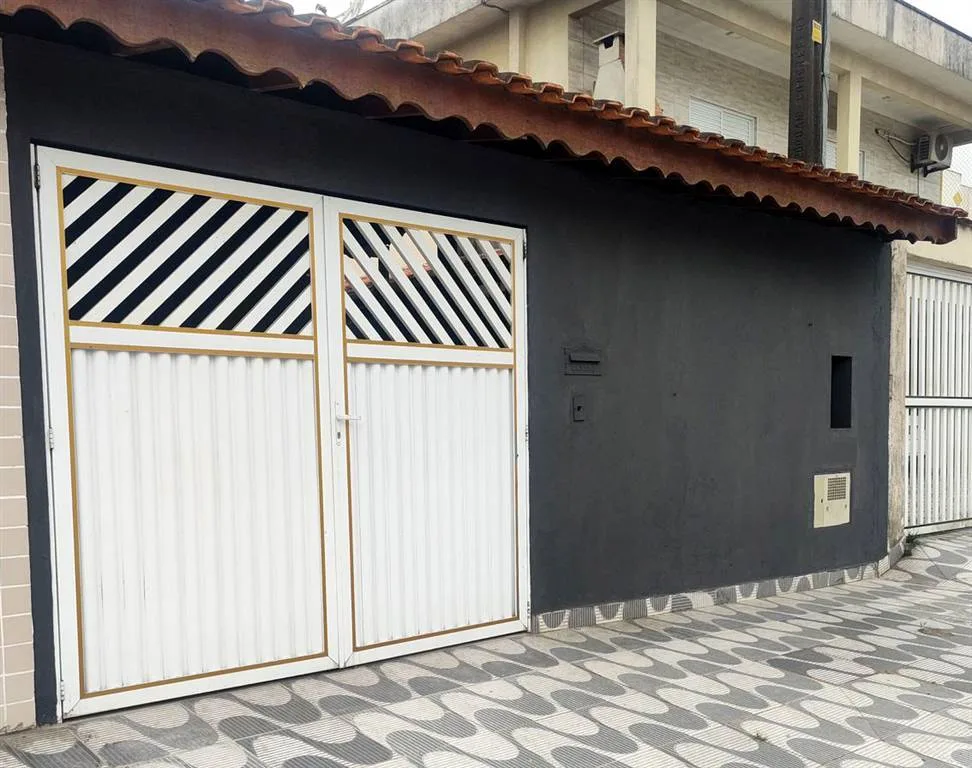 Casa 2 dormitórios à venda, 46m² por R$ 385.000,00 - Jardim Melvi - Praia Grande/SP