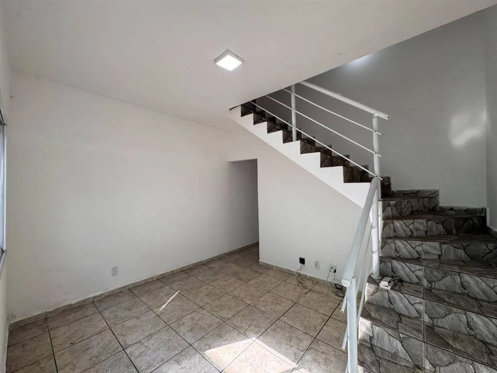 Casa 2 dormitórios à venda, 55m² por R$ 240.000,00 - Tude Bastos - Praia Grande/SP
