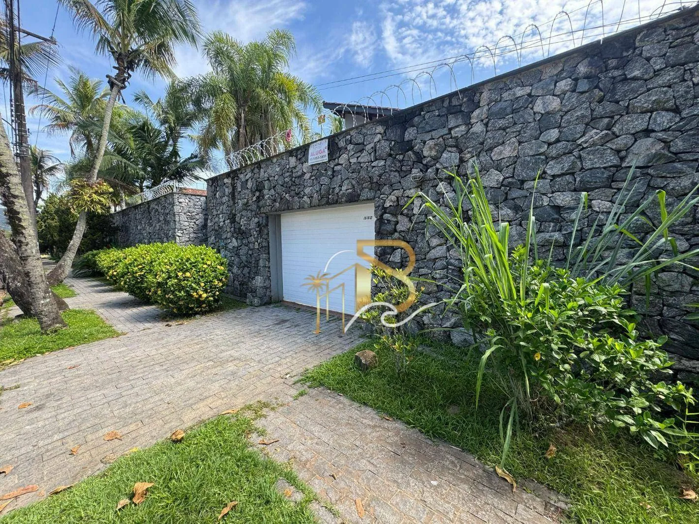 Casa com 4 dormitórios, 260 m² - venda por R$ 1.800.000,00 ou aluguel por R$ 7.000,00/mês - Pernambuco - P - Guarujá/SP
