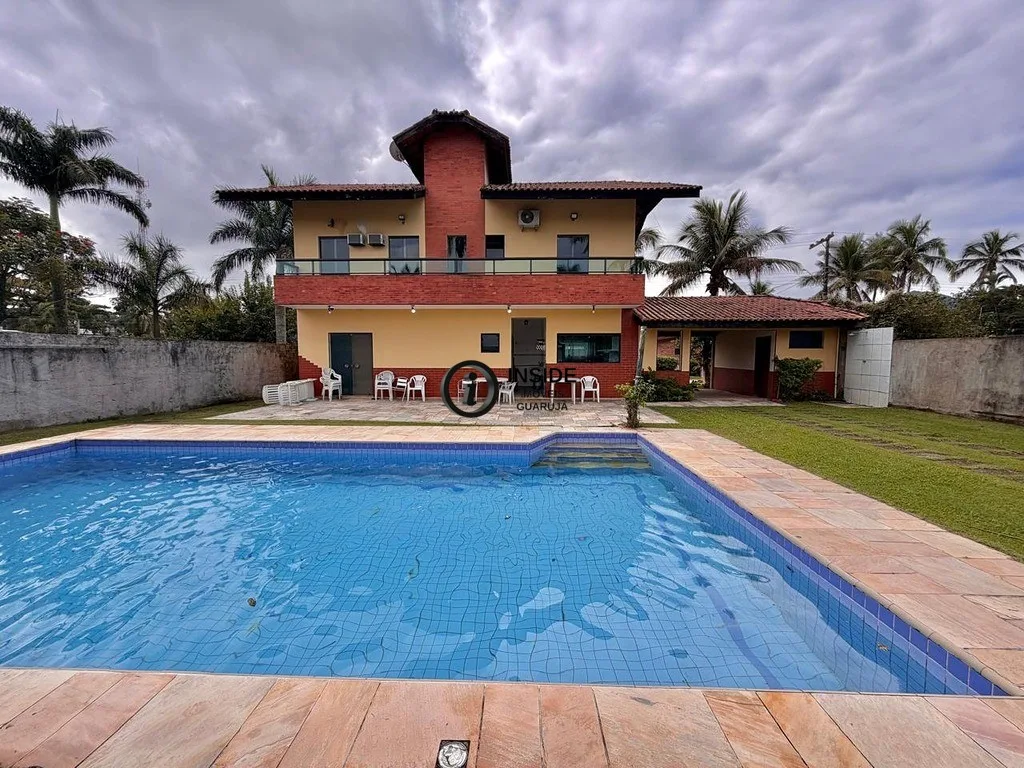 Casa para venda e locação com 3 quartos