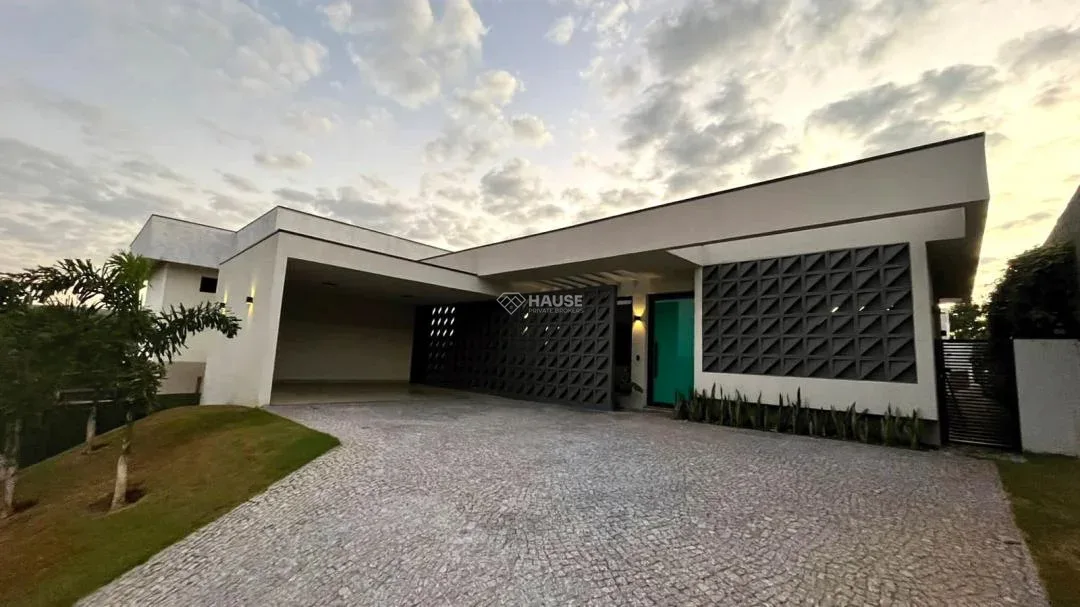 Casa Térrea à Venda no Condomínio 7 Lagos – Itatiba/SP | 3 Suítes | Piscina | R$ 1.690.000