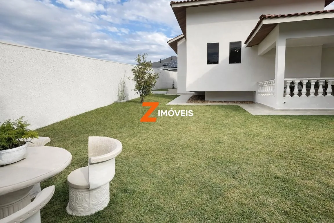 Casa Térrea à Venda no Condomínio Santa Rosa – Itatiba/SP