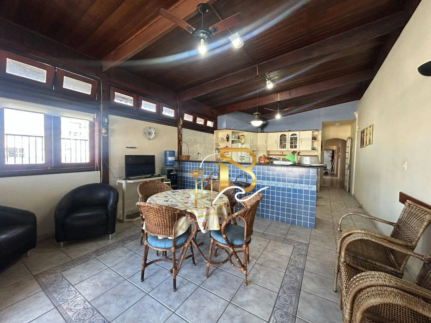 Cobertura com 3 dormitórios à venda, 246 m² por R$ 700.000 - Astúrias - Guarujá/SP