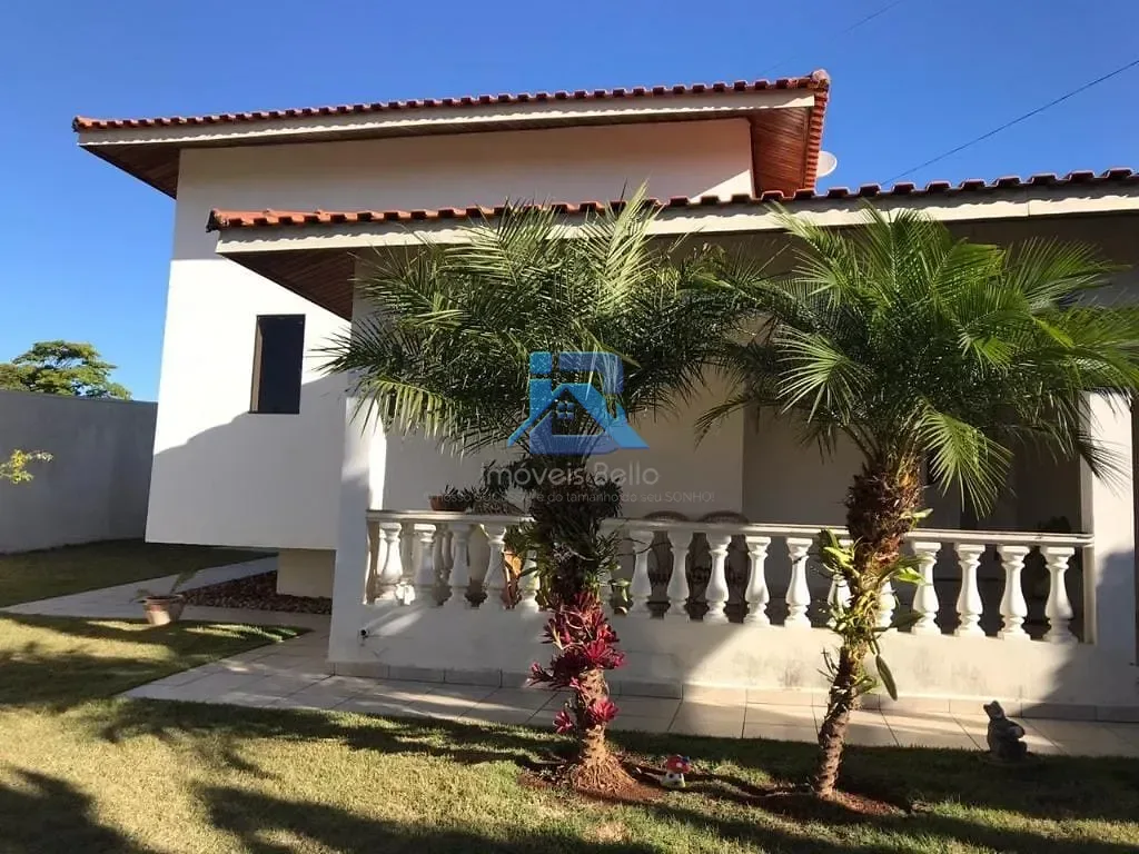 Linda casa térrea  em condomínio em excelente localização