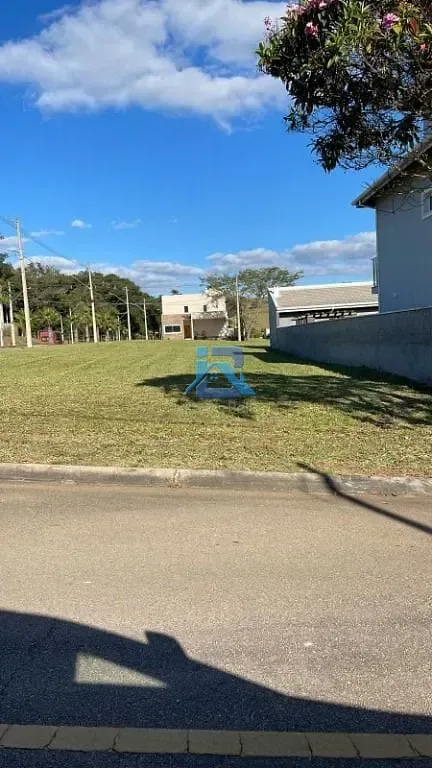 Lindo Terreno de esquina à venda - Condomínio Bosque dos Pires Itatiba/SP