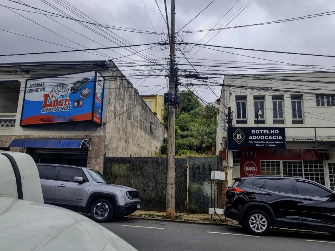 Oportunidade Única: Terreno Comercial no Centro de Itatiba/SP