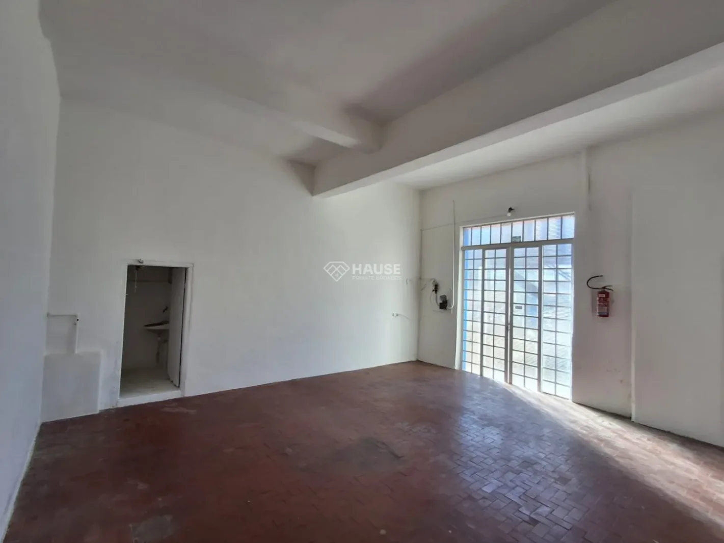 SOBRADO RESIDENCIAL E COMERCIAL À VENDA NO CENTRO DE Itatiba – EXCELENTE OPORTUNIDADE PARA MORADIA E RENDA