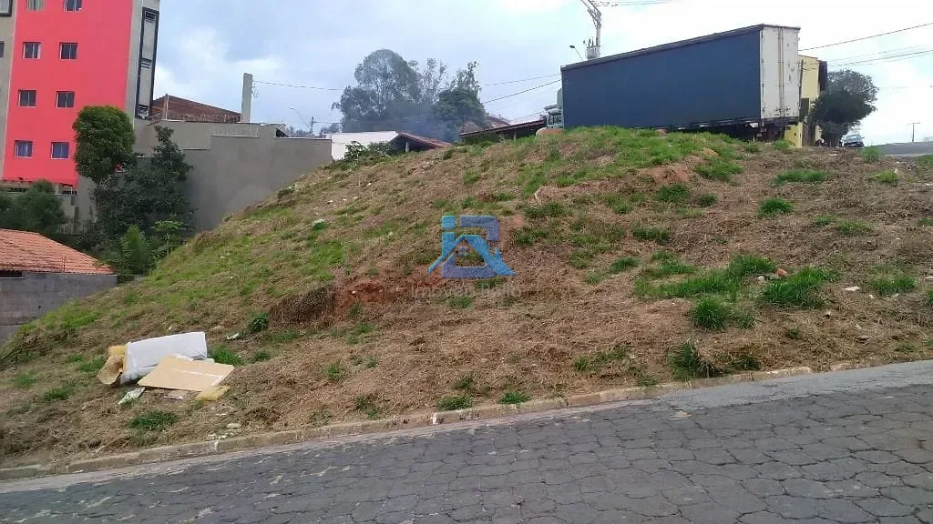 Terreno à venda, 472 m² por R$ 400.000,00 - Jardim Palladino - Itatiba/SP