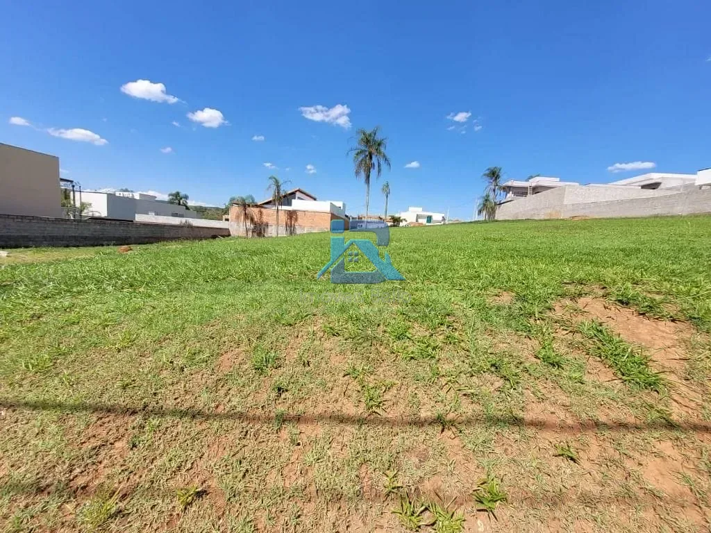 Terreno à venda, 588 m² por R$ 330.000,00 - Condominio 7 Lagos - Itatiba/SP