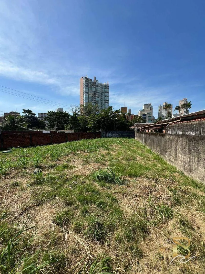 Terreno à venda, 638 m² por R$ 650.000,00 - Praia da Enseada - Guarujá/SP
