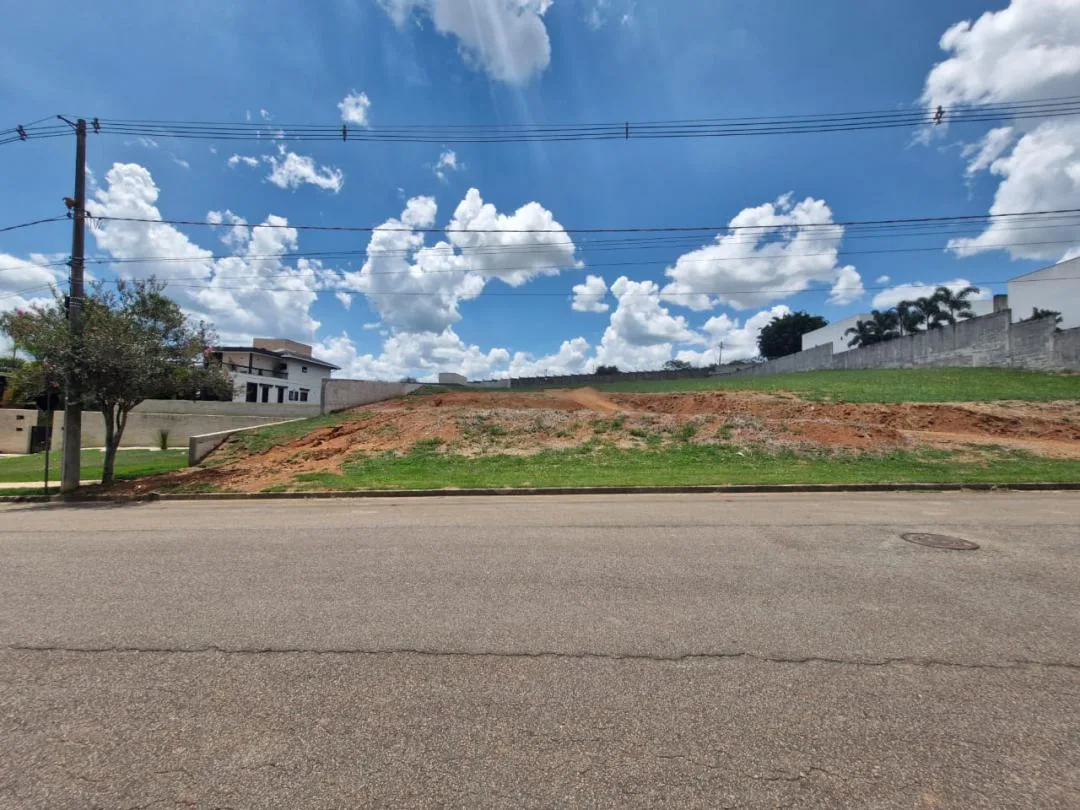 Terreno à Venda no Condomínio Ville de France – Itatiba/SP | 1.531m² | Alto Padrão